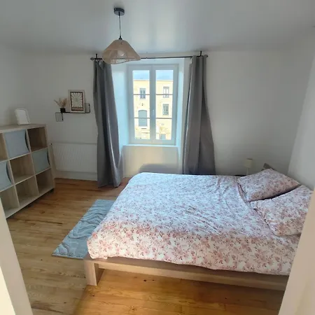 Grande Maison De Famille Au Coeur Du Cotentin Montsenelle
