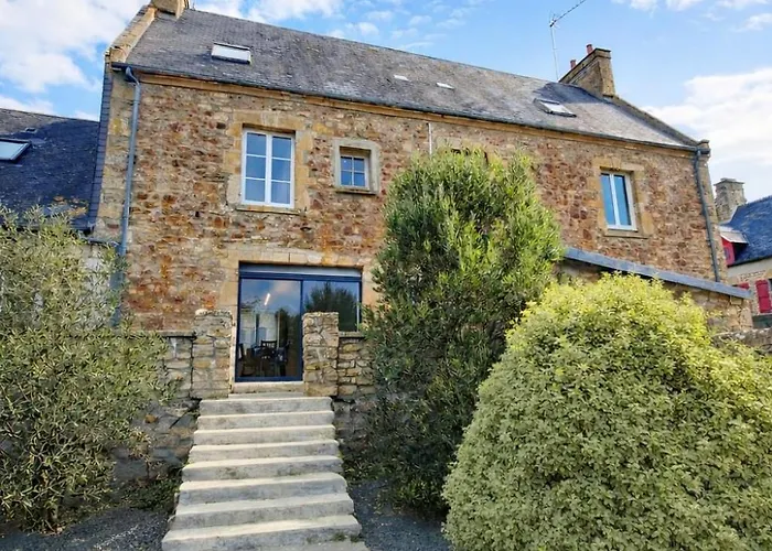 Grande Maison De Famille Au Coeur Du Cotentin Montsenelle
