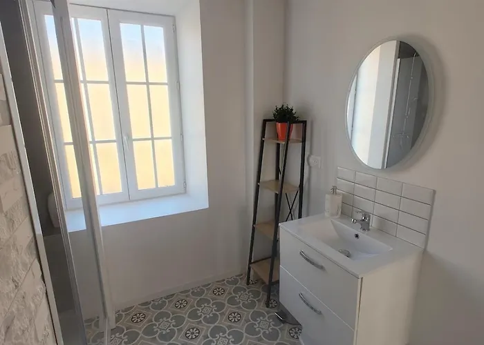 Grande Maison De Famille Au Coeur Du Cotentin