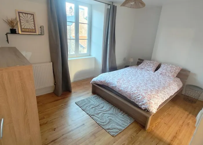 Grande Maison De Famille Au Coeur Du Cotentin * Montsenelle