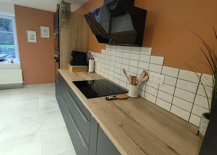 Grande Maison De Famille Au Coeur Du Cotentin Nyaraló Montsenelle