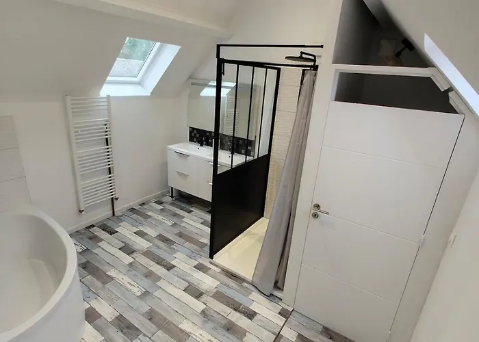 Grande Maison De Famille Au Coeur Du Cotentin Nyaraló Montsenelle