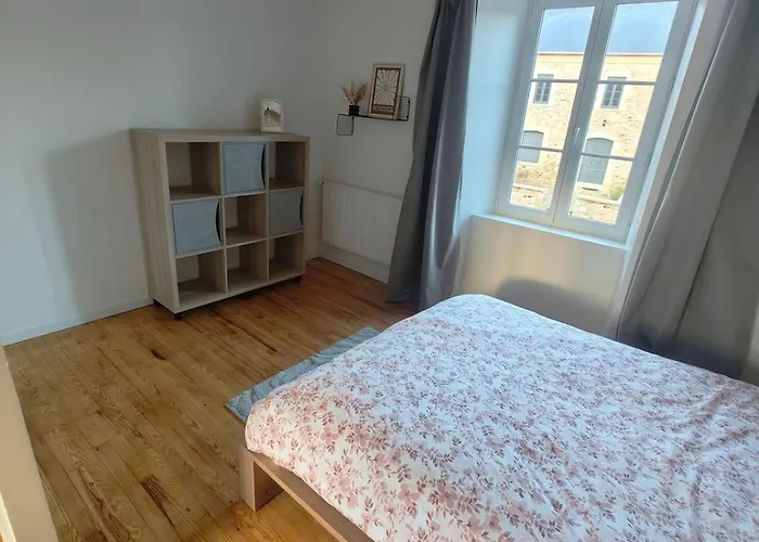 Grande Maison De Famille Au Coeur Du Cotentin * Montsenelle